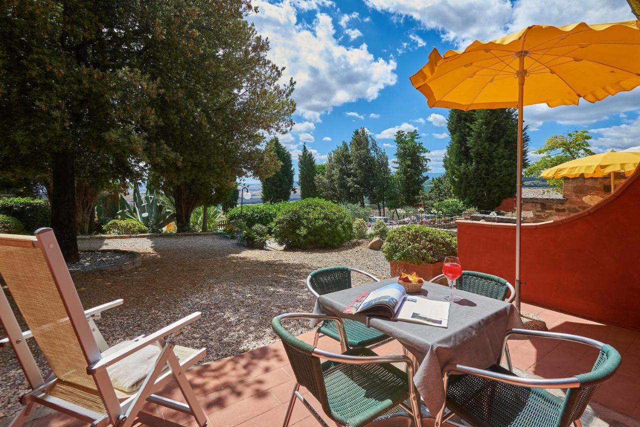 Casanova - Panoramic Rooms And Suites San Quirico dʼOrcia Exterior foto