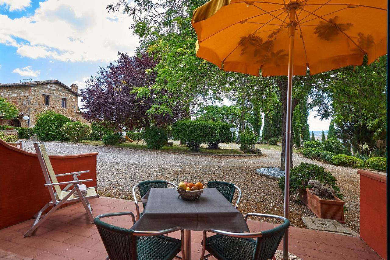 Casanova - Panoramic Rooms And Suites San Quirico dʼOrcia Exterior foto
