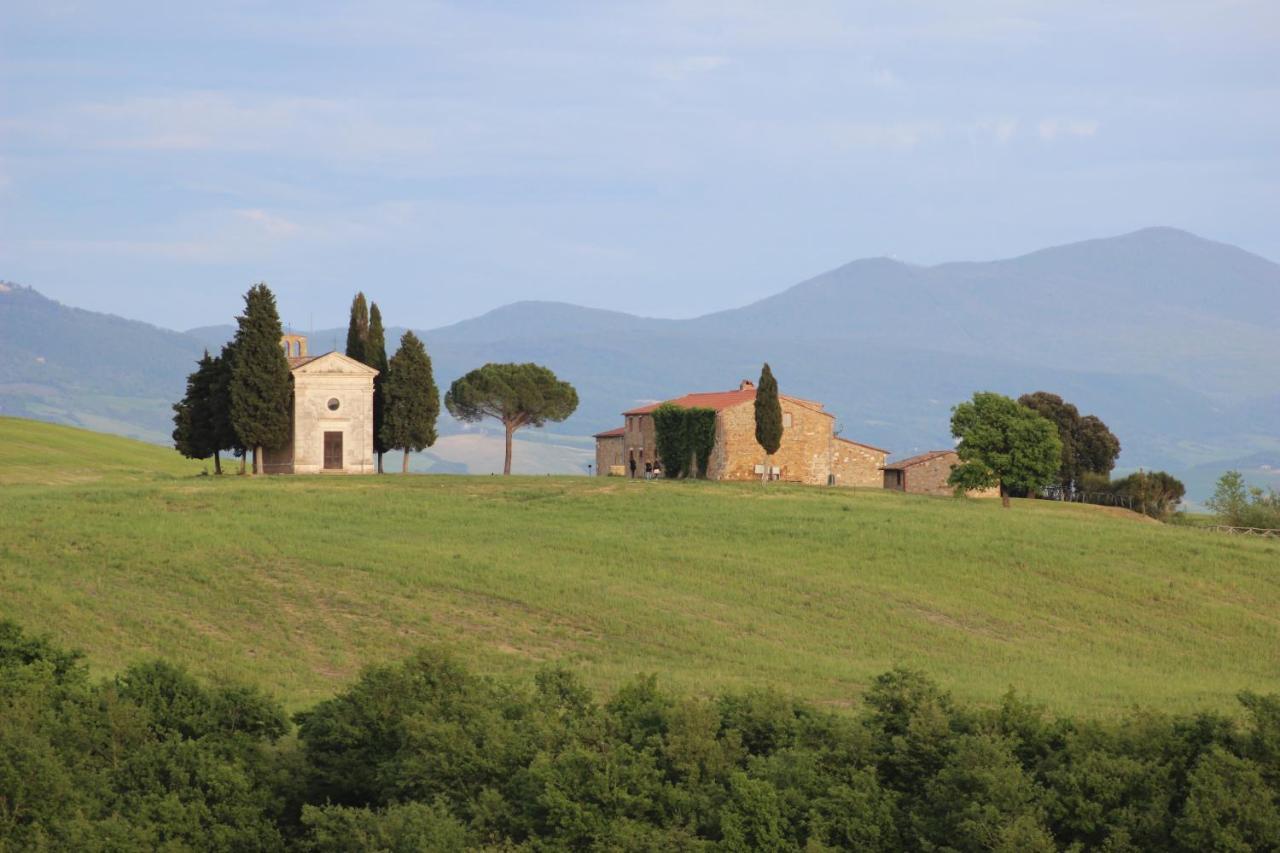 Casanova - Panoramic Rooms And Suites San Quirico dʼOrcia Exterior foto