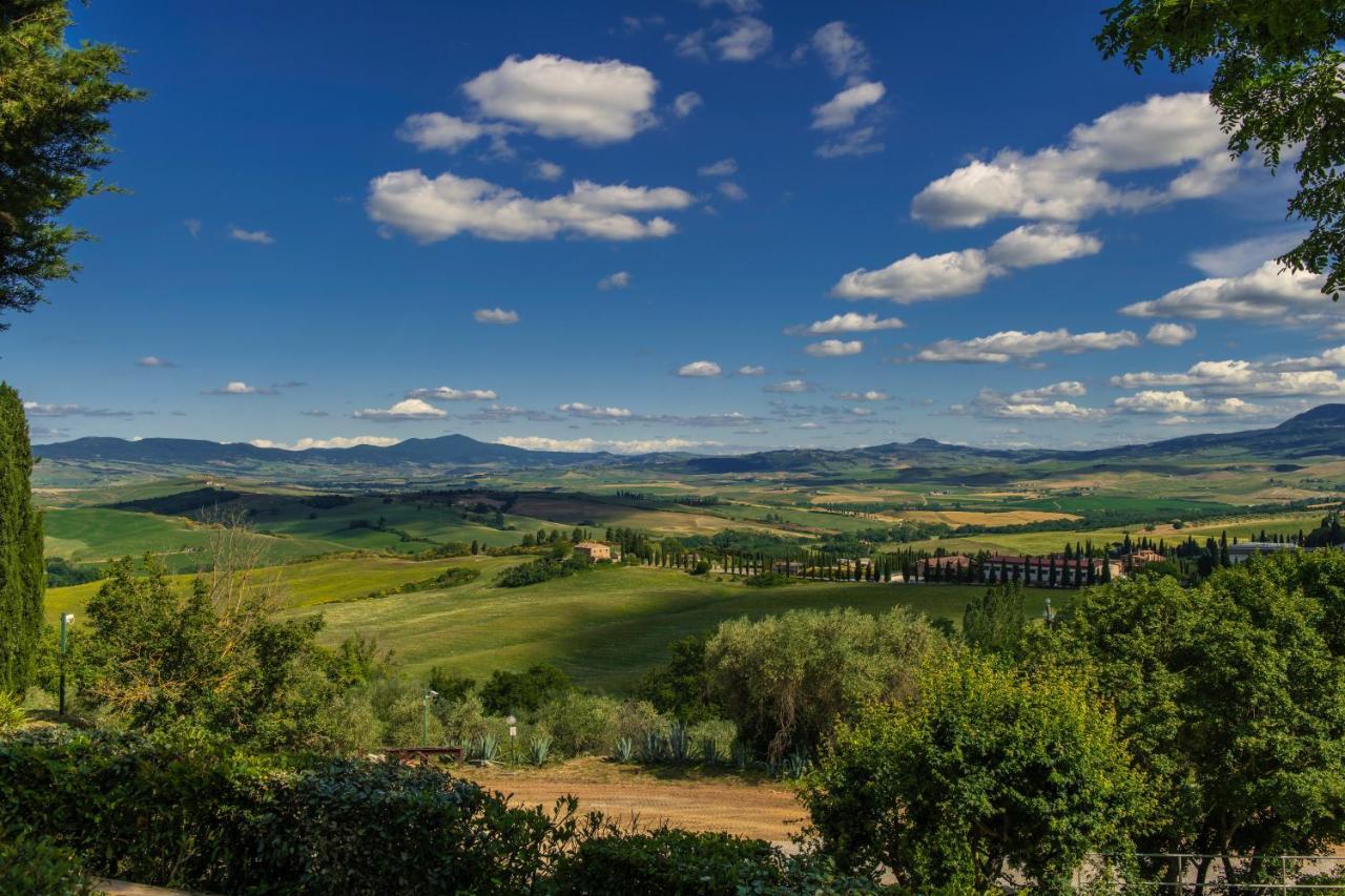 Casanova - Panoramic Rooms And Suites San Quirico dʼOrcia Exterior foto