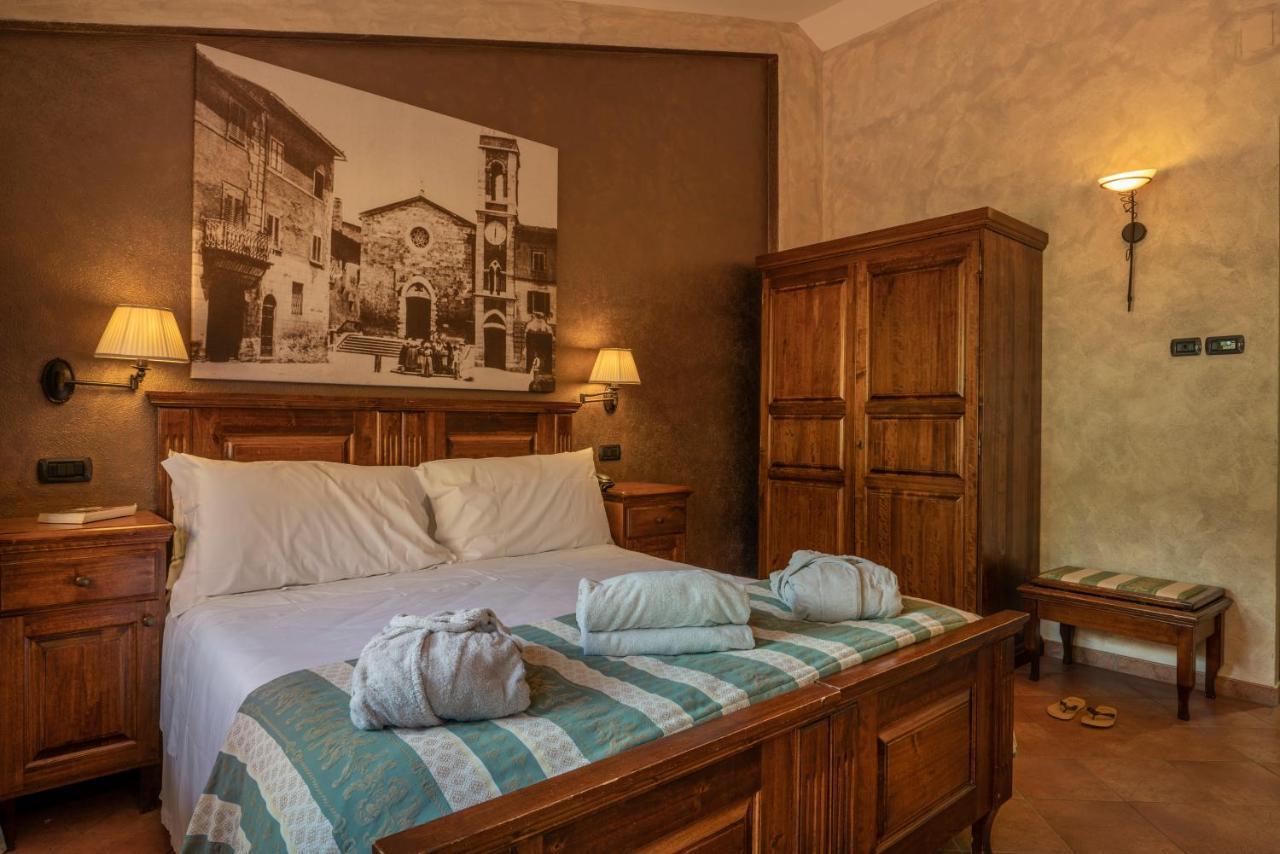 Casanova - Panoramic Rooms And Suites San Quirico dʼOrcia Exterior foto